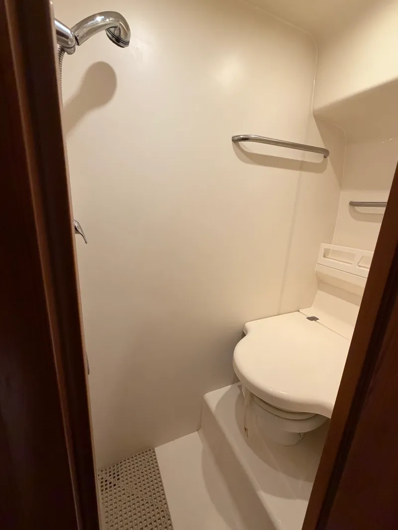 Slide: The Image of Tiara 43 SOVRAN 2009 - 70