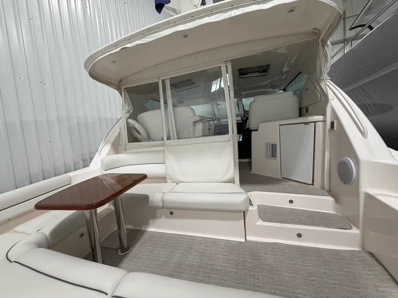 Slide: The Image of Tiara 43 SOVRAN 2009 - 6