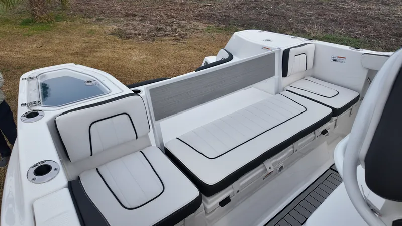 Slide: The Image of Yamaha 255FSH SP H 2026 - 17