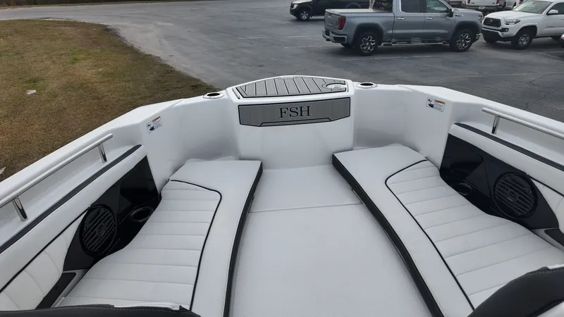 Slide: The Image of Yamaha 255FSH SP H 2026 - 8