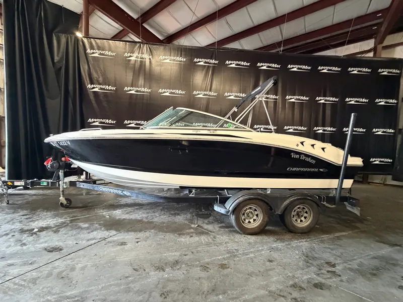 Slide: The Image of Chaparral 21 H20 DELUXE 2018 - 0