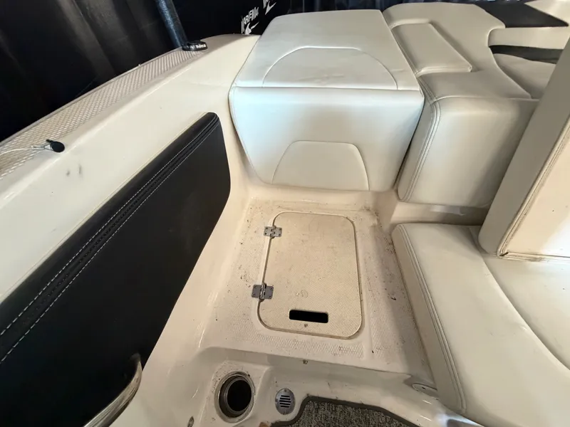 Slide: The Image of Chaparral 21 H20 DELUXE 2018 - 17