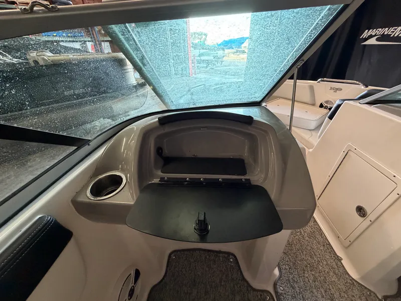 Slide: The Image of Chaparral 21 H20 DELUXE 2018 - 24