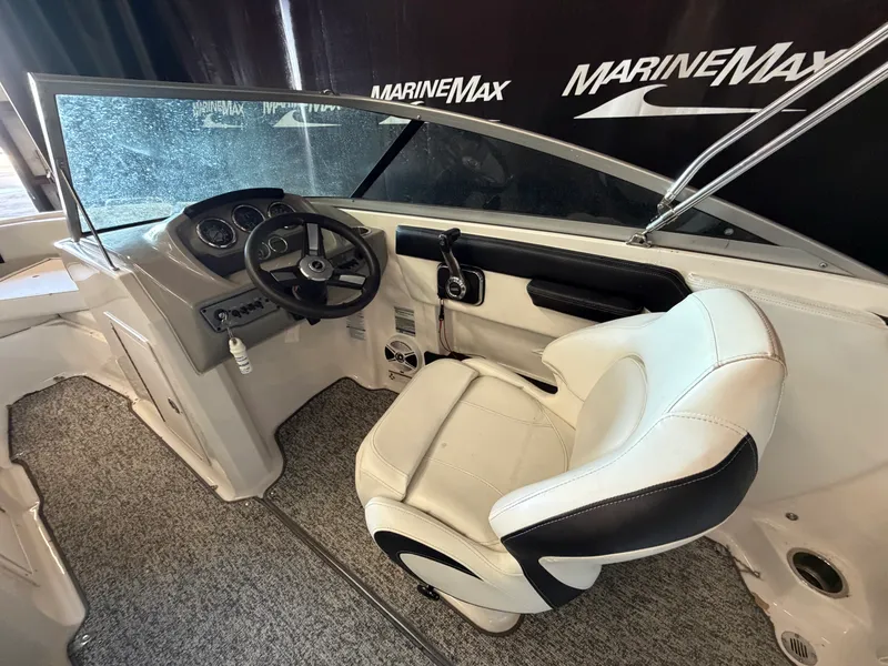 Slide: The Image of Chaparral 21 H20 DELUXE 2018 - 25