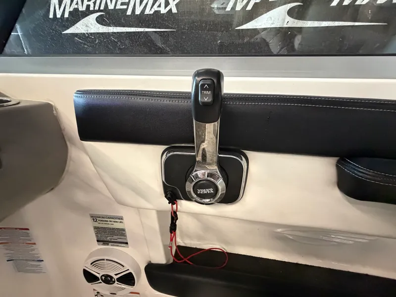 Slide: The Image of Chaparral 21 H20 DELUXE 2018 - 27