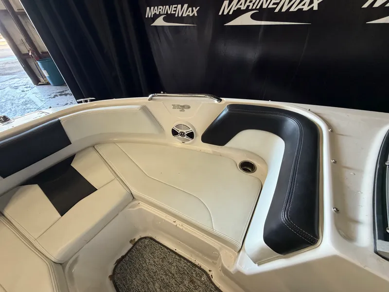 Slide: The Image of Chaparral 21 H20 DELUXE 2018 - 35