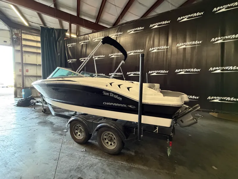 Slide: The Image of Chaparral 21 H20 DELUXE 2018 - 4