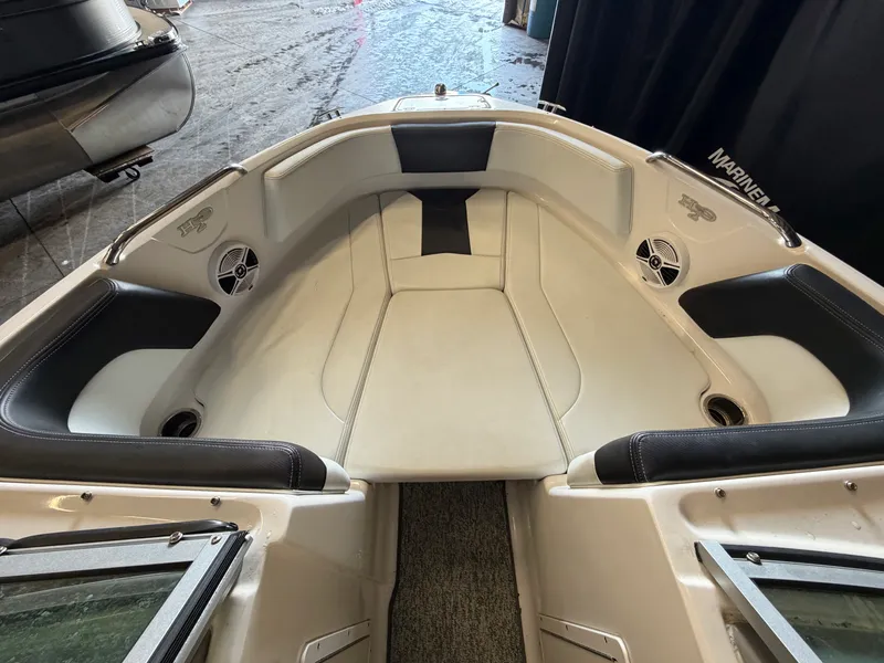 Slide: The Image of Chaparral 21 H20 DELUXE 2018 - 43