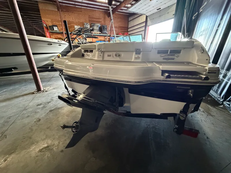 Slide: The Image of Chaparral 21 H20 DELUXE 2018 - 7