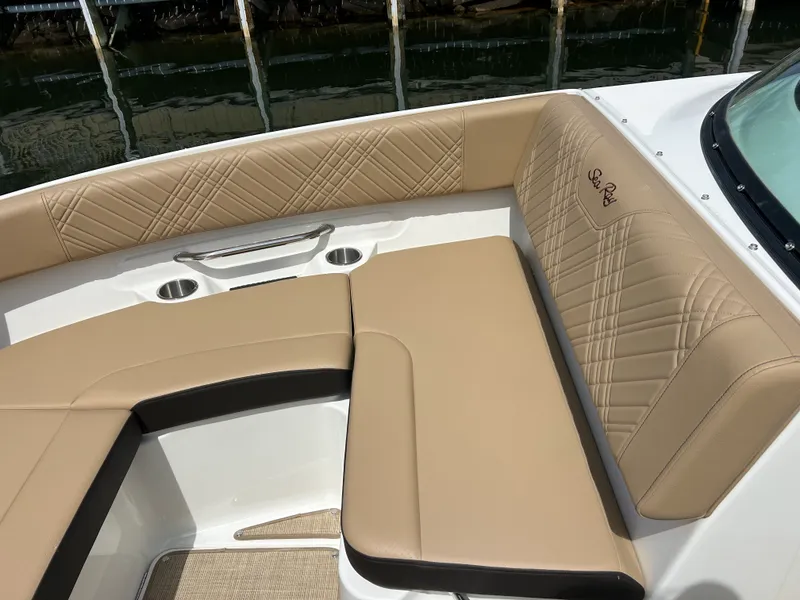 Slide: The Image of Sea Ray SDX 250 Outboard 2026 - 23
