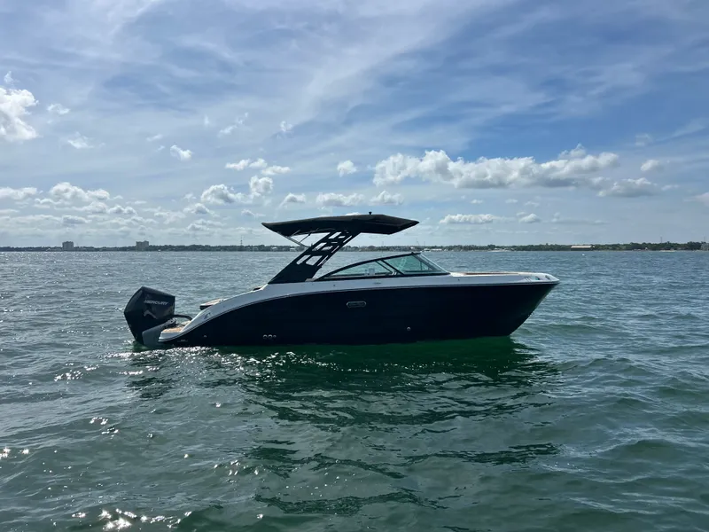 Slide: The Image of Sea Ray SDX 250 Outboard 2026 - 6