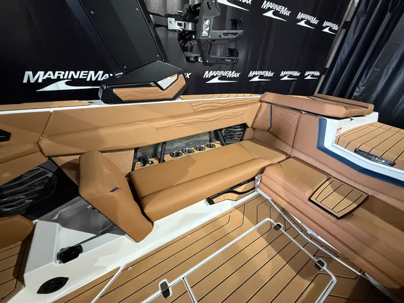 Slide: The Image of Nautique Super Air Nautique G25 2026 - 33