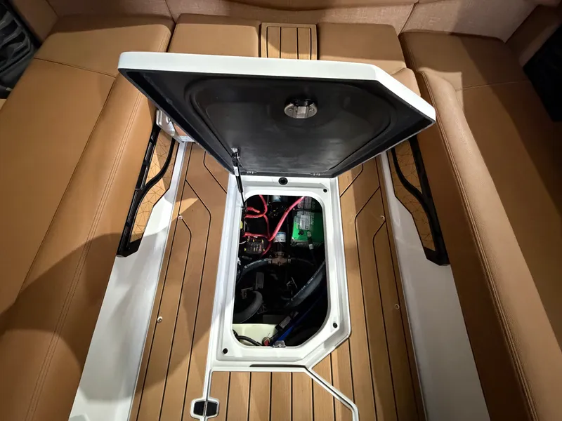 Slide: The Image of Nautique Super Air Nautique G25 2026 - 39