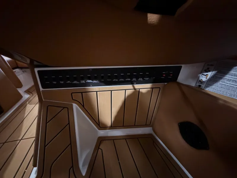 Slide: The Image of Nautique Super Air Nautique G25 2026 - 49