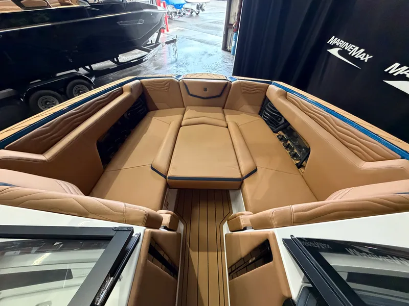 Slide: The Image of Nautique Super Air Nautique G25 2026 - 54