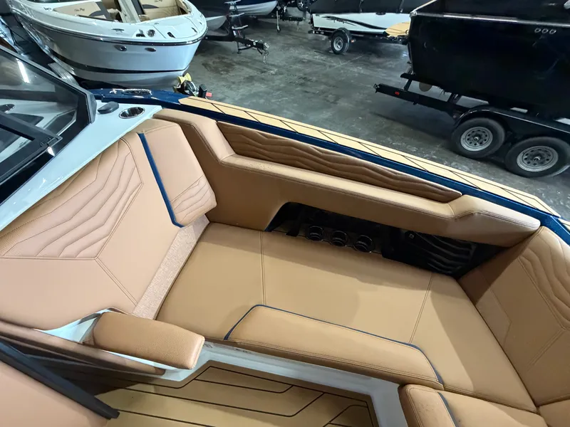 Slide: The Image of Nautique Super Air Nautique G25 2026 - 59
