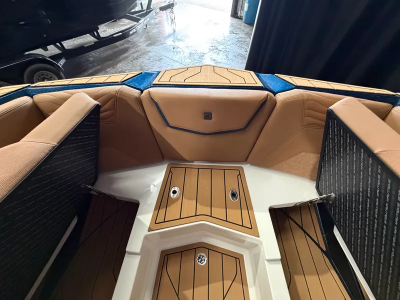 Slide: The Image of Nautique Super Air Nautique G25 2026 - 61