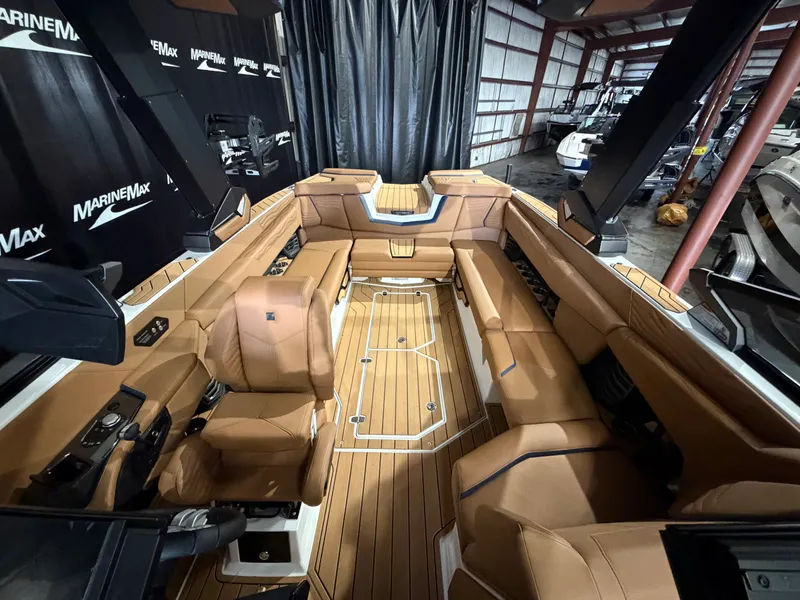 Slide: The Image of Nautique Super Air Nautique G25 2026 - 63