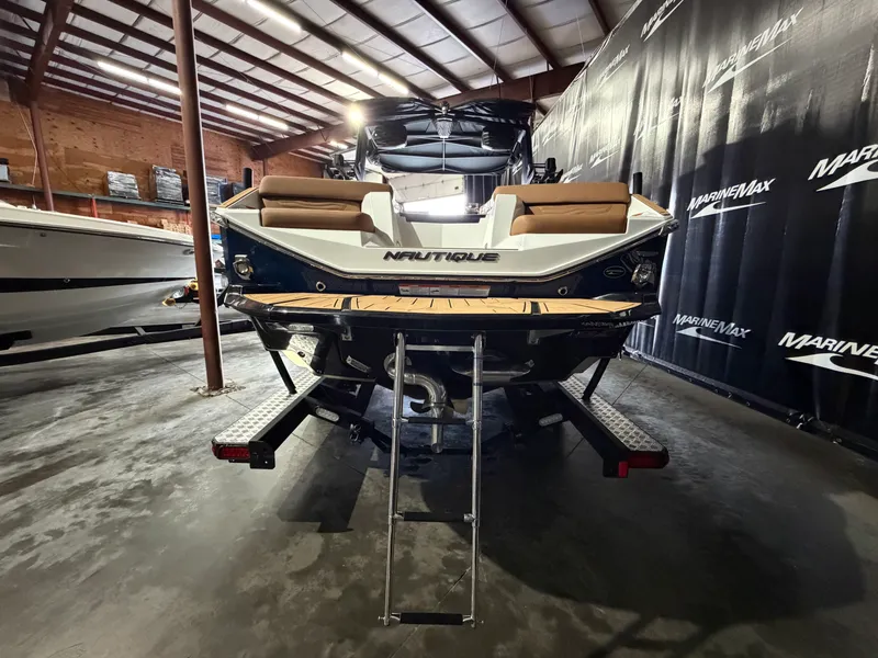 Slide: The Image of Nautique Super Air Nautique G25 2026 - 9