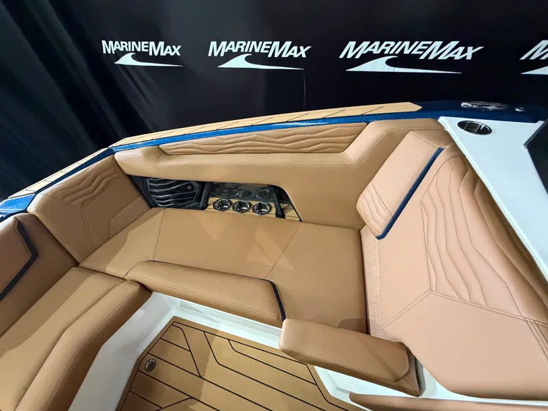 Slide: The Image of Nautique Super Air Nautique G25 2026 - 56