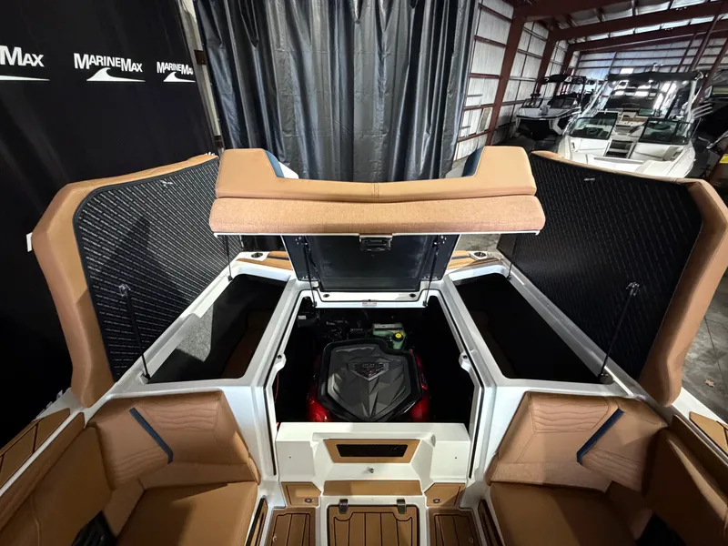 Slide: The Image of Nautique Super Air Nautique G25 2026 - 26