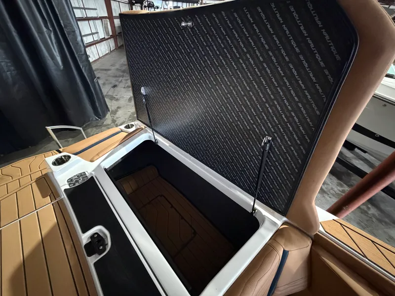 Slide: The Image of Nautique Super Air Nautique G25 2026 - 20