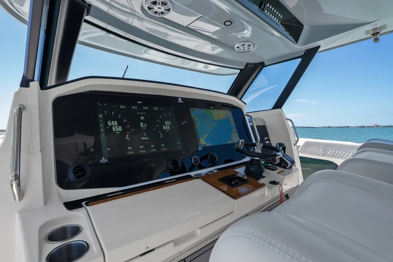 Slide: The Image of Aquila 47 Molokai 2026 - 40