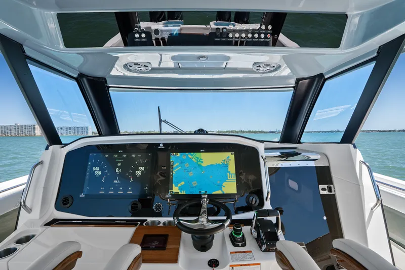 Slide: The Image of Aquila 47 Molokai 2026 - 31