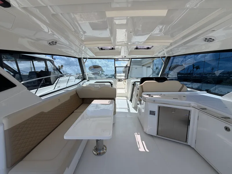 Slide: The Image of Aquila 36 Sport 2026 - 17