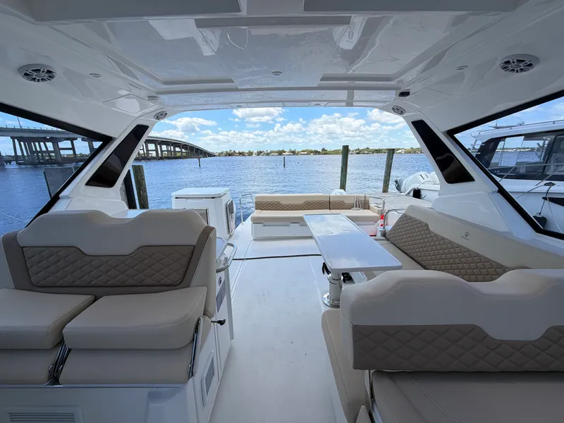 Slide: The Image of Aquila 36 Sport 2026 - 12