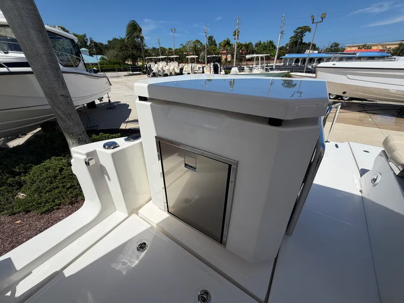 Slide: The Image of Aquila 36 Sport 2026 - 13