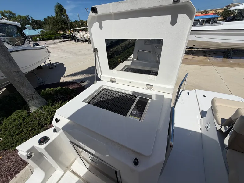 Slide: The Image of Aquila 36 Sport 2026 - 14