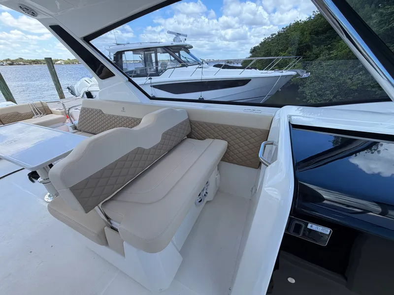 Slide: The Image of Aquila 36 Sport 2026 - 13