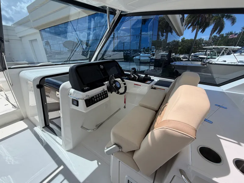 Slide: The Image of Aquila 36 Sport 2026 - 21