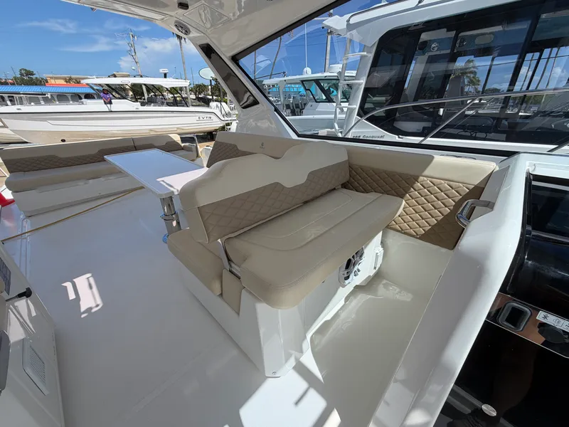 Slide: The Image of Aquila 36 Sport 2026 - 28