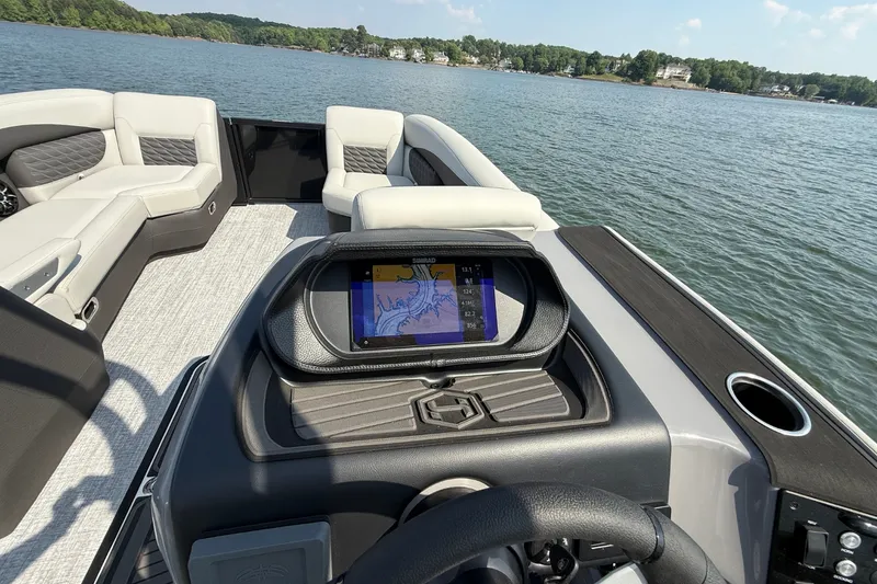 Slide: The Image of Harris Sunliner 230 SPORT 2026 - 18
