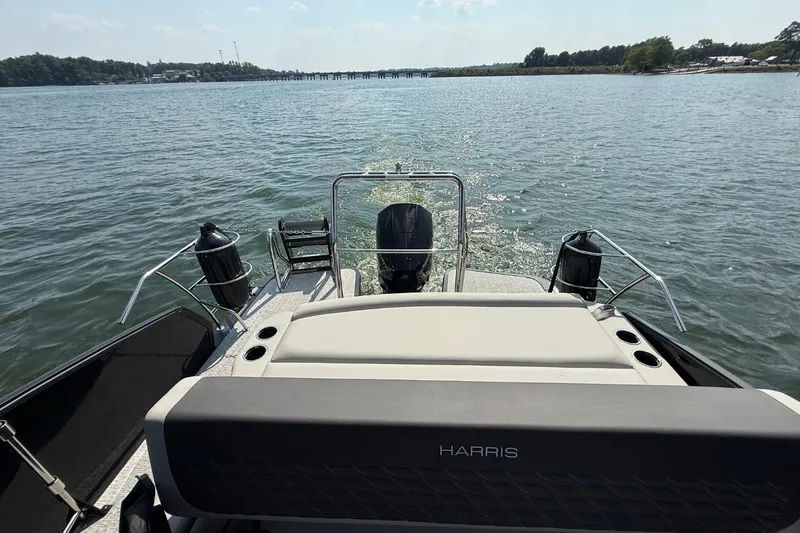 Slide: The Image of Harris Sunliner 230 SPORT 2026 - 7