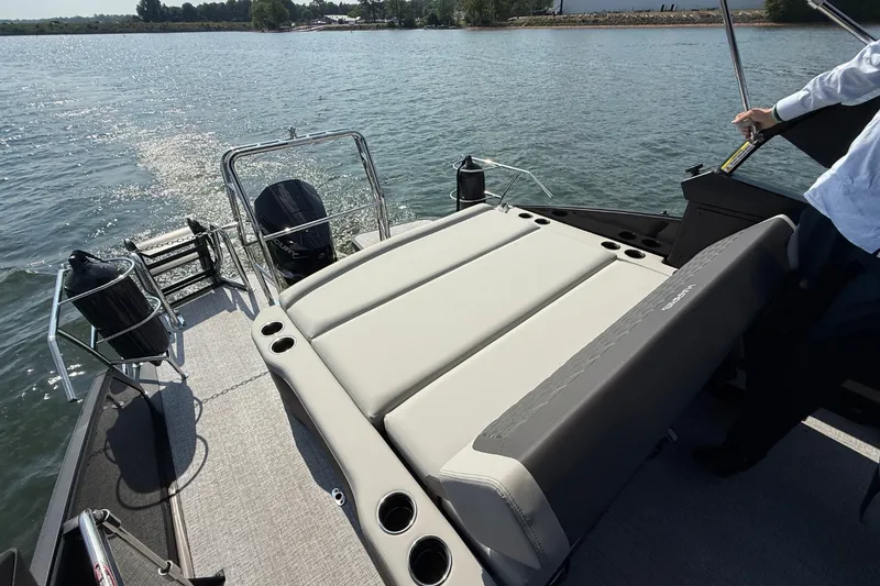 Slide: The Image of Harris Sunliner 230 SPORT 2026 - 8