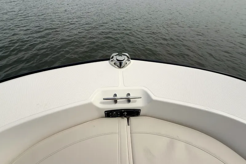 Slide: The Image of Boston Whaler 170 Montauk 2026 - 26