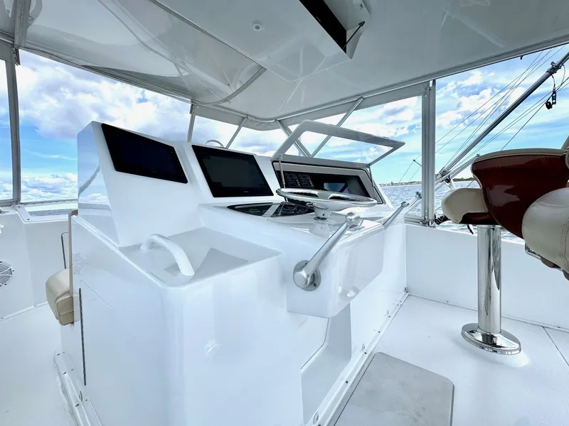 Slide: The Image of Viking 50 Convertible 2000 - 6