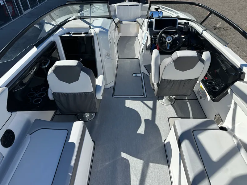 Slide: The Image of Yamaha Jet Boats AR250 2026 - 8