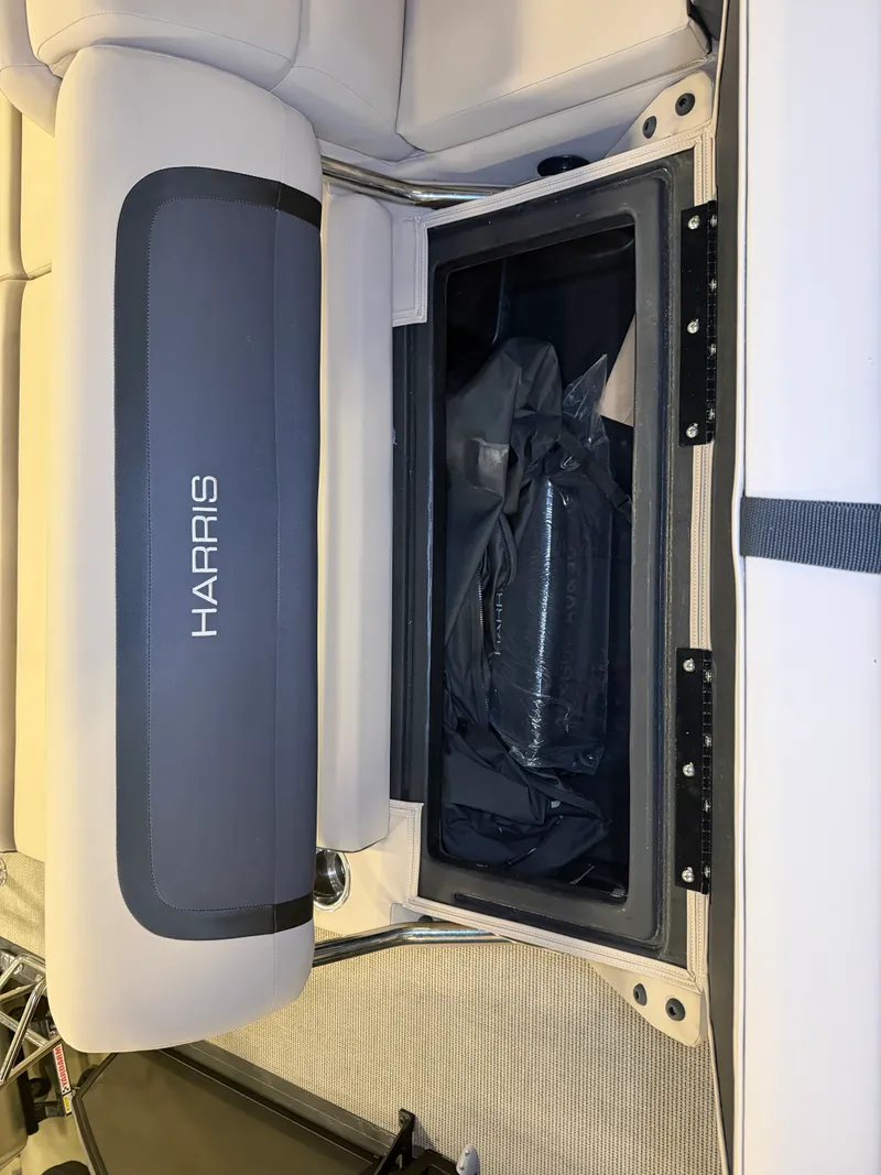 Slide: The Image of Harris 250 Cruiser 2025 - 29