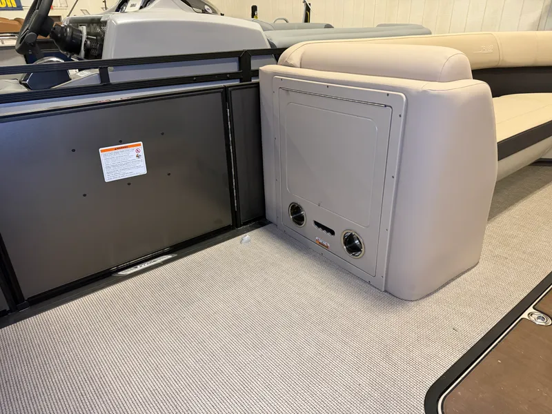 Slide: The Image of Harris 250 Cruiser 2025 - 26