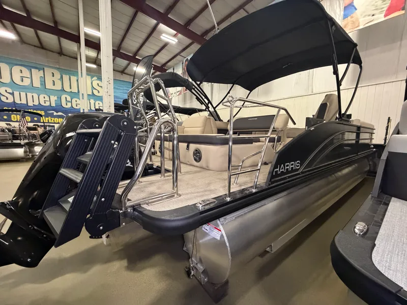 Slide: The Image of Harris 250 Cruiser 2025 - 42