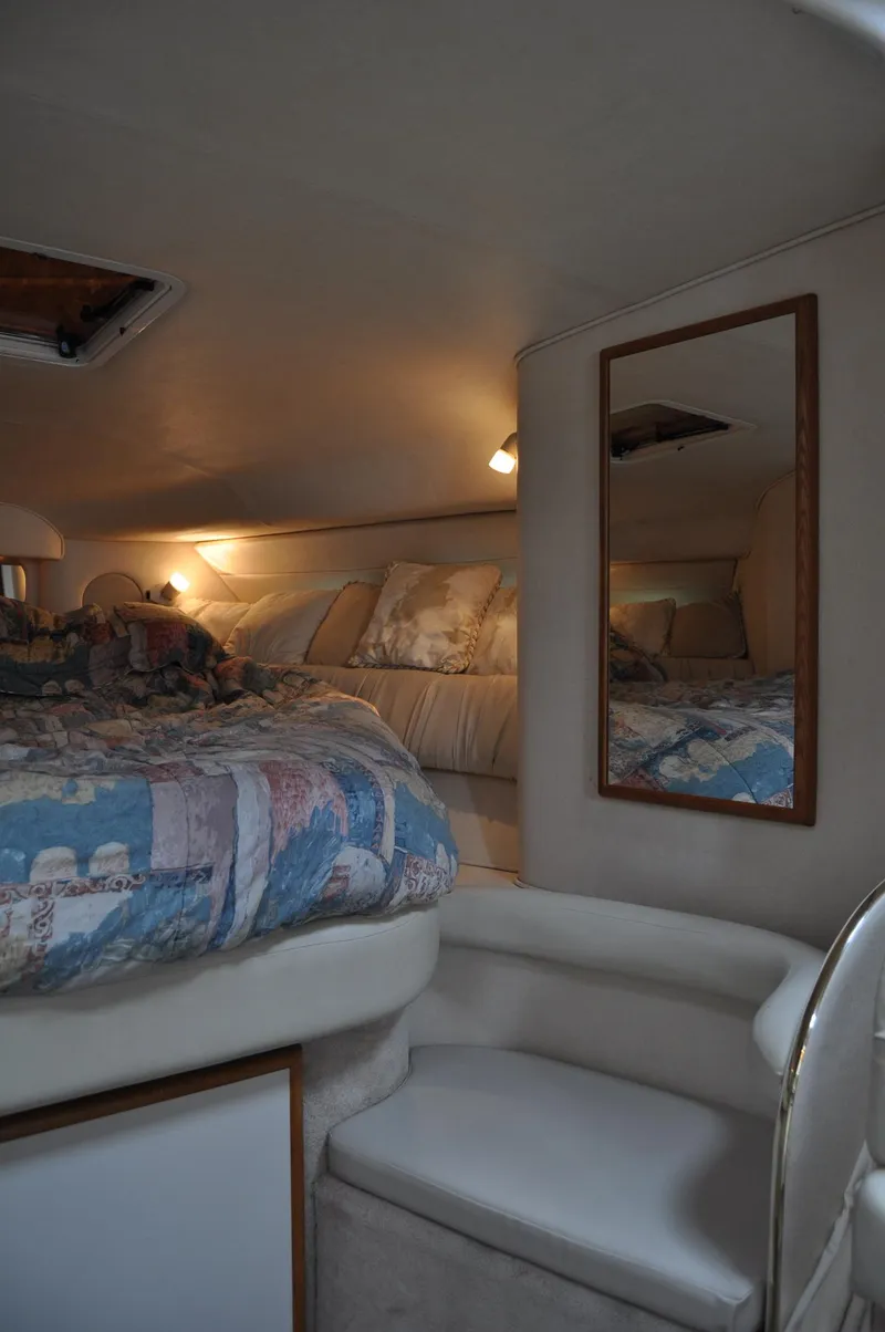 Slide: The Image of Forward Stateroom to Starboard - 25