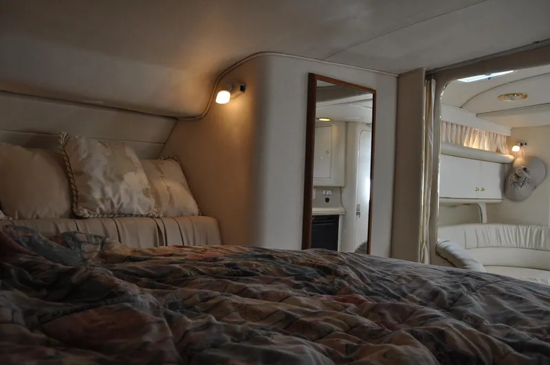 Slide: The Image of Forward Stateroom Aft to Starboard - 28