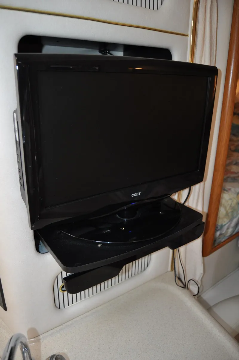 Slide: The Image of LCD-Television - 42