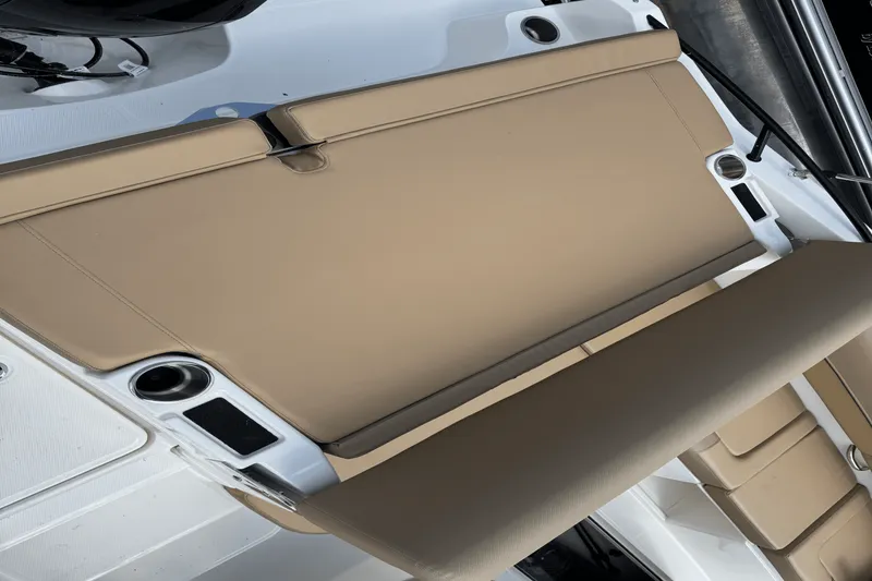 Slide: The Image of Bayliner D20 2025 - 26