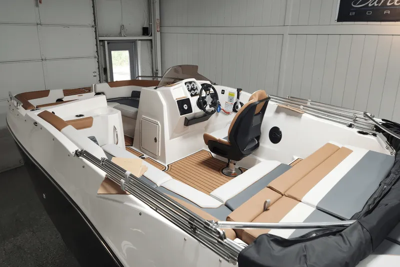 Slide: The Image of Starcraft 211SVX IO 2025 - 10