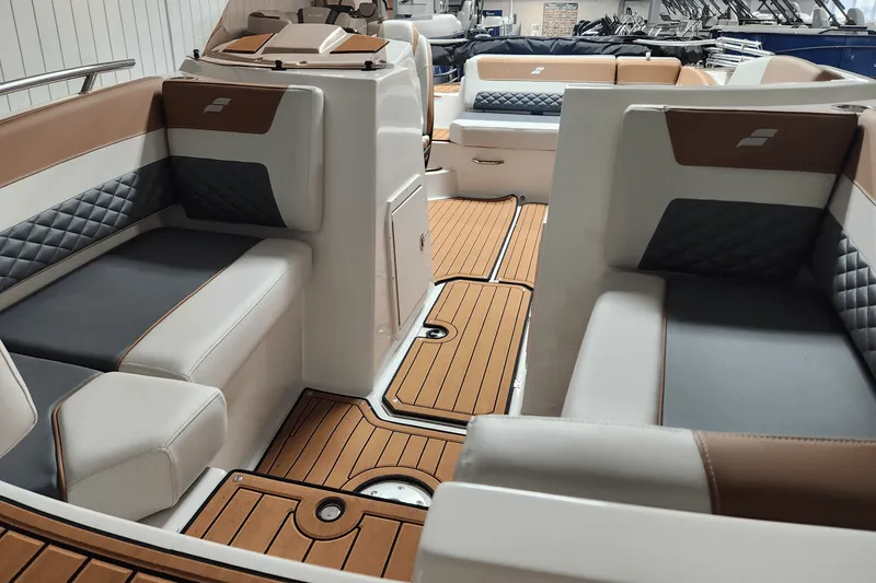 Slide: The Image of Starcraft 211SVX IO 2025 - 12